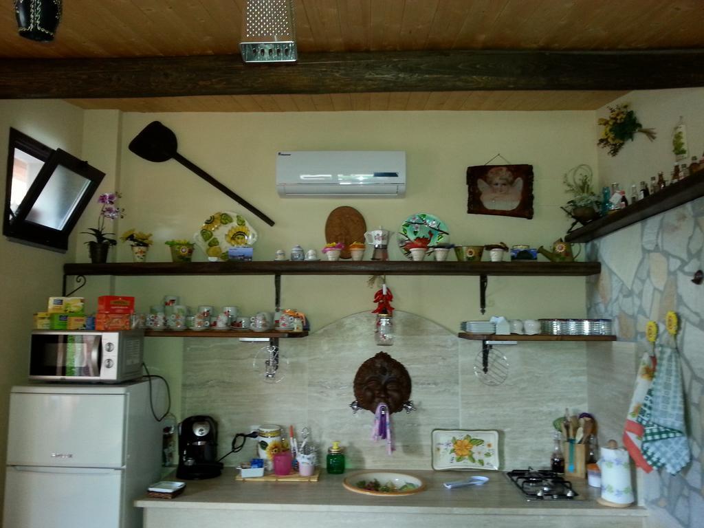 Etma Bed & Breakfast SantʼAlfio Екстериор снимка