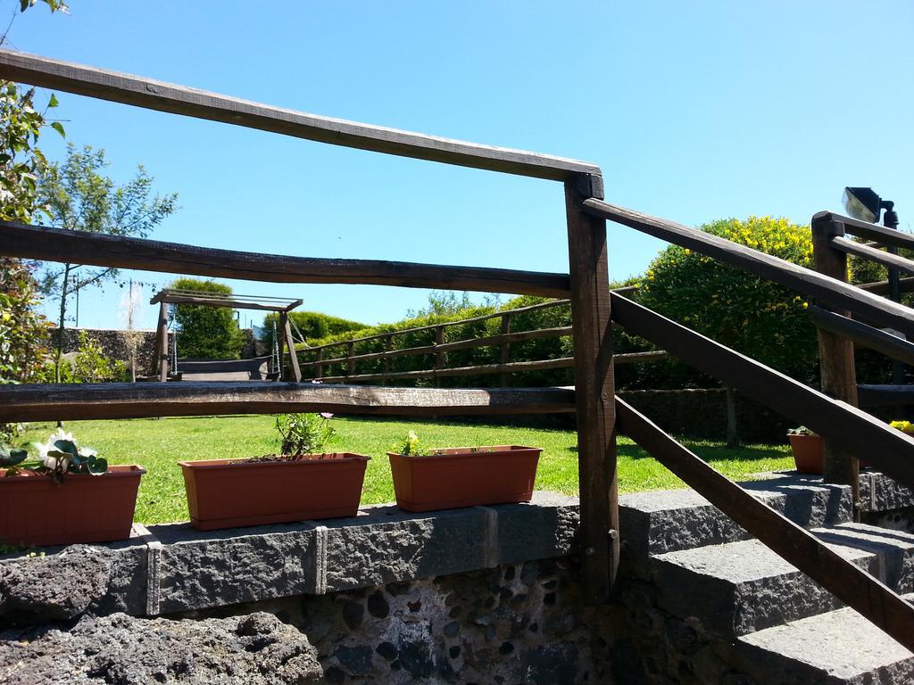 Etma Bed & Breakfast SantʼAlfio Екстериор снимка