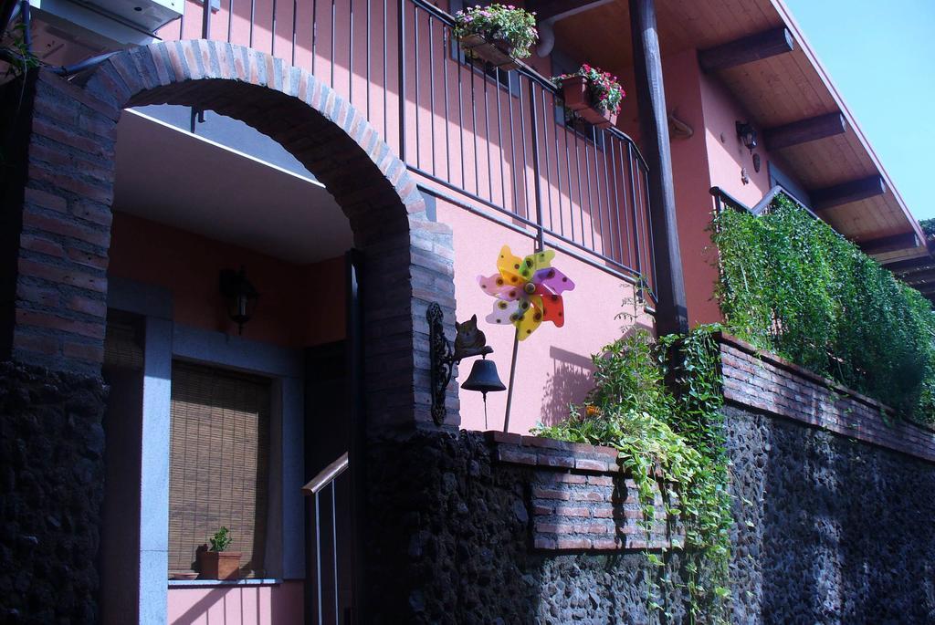 Etma Bed & Breakfast SantʼAlfio Екстериор снимка