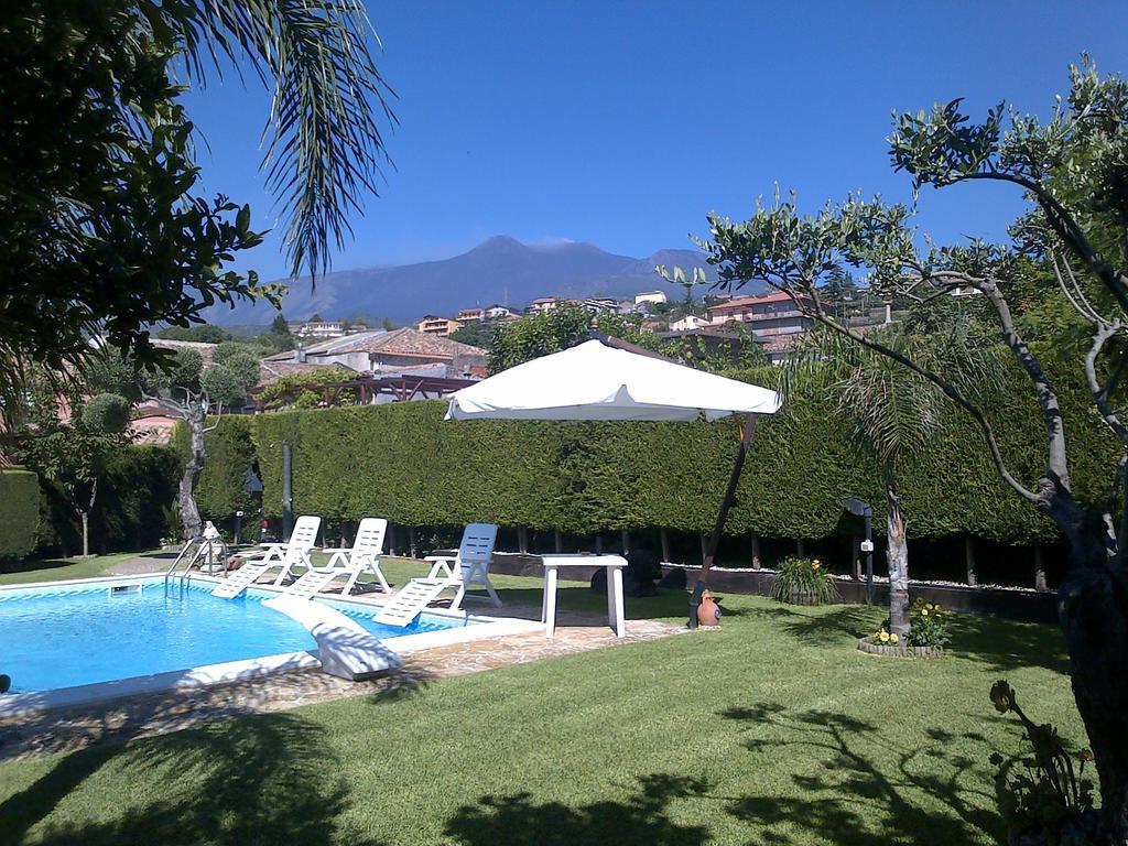 Etma Bed & Breakfast SantʼAlfio Екстериор снимка